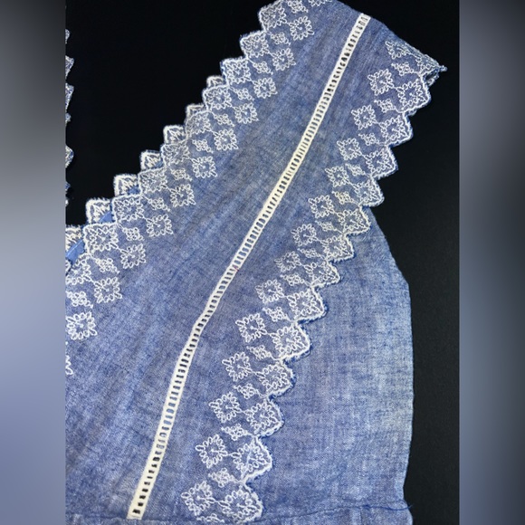 Isabel Maternity Sleeveless Top With embroidered details Size Small EUC - Picture 3 of 5